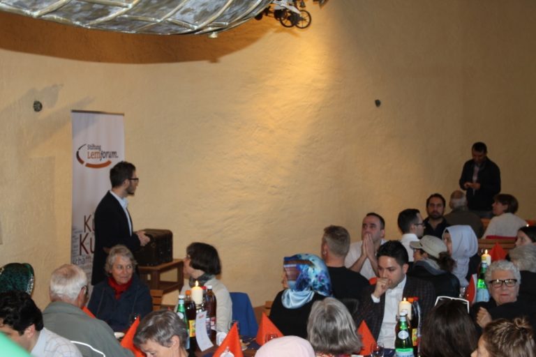 4. Fastenbrechen auf dem Schloss